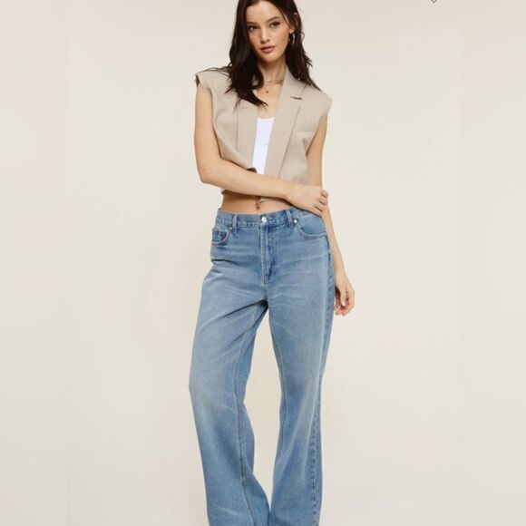 026. CROPPED SLEEVELESS BLAZER VEST- BEIGE - Picture 8 of 12